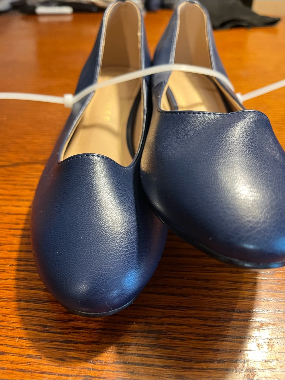 Journee collection Navy Women's Slip-On Round-Toe Ballet Flats